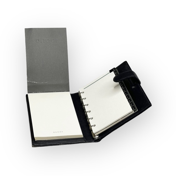 Vintage: Gucci ♛ Small Leather Daily Organizer Book ♛ Gold Logo Hardware Plaque - Picture 10 of 16